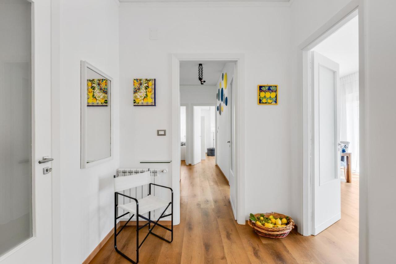 Residenza Dei Poeti - Roomy And Modern Flat ปาแลร์โม ภายนอก รูปภาพ